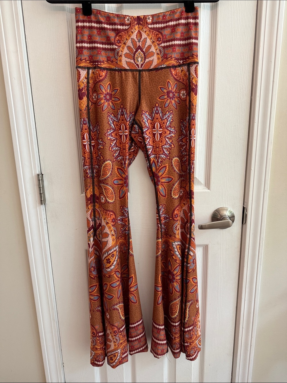 YOGA DEMOCRACY Original Bell Bottom Flared Yoga Pants Rad Paisley Eco Friendly S - Picture 2 of 8